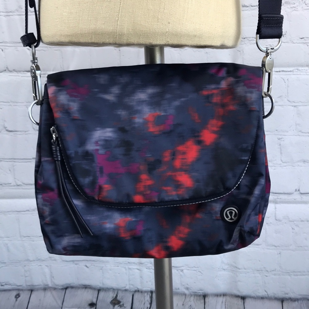 Lululemon Festival Crossbody Bag